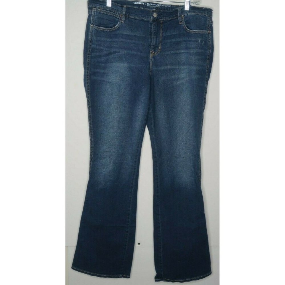 Old Navy Micro-Flare Mid Rise Jeans Women's Size 14 Medium Wash Stretch Distress